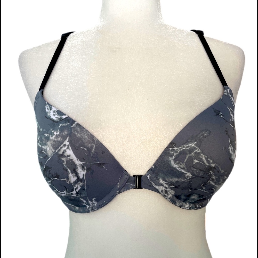 Victoria’s Secret Wear Everywhere push-up bra size 32D